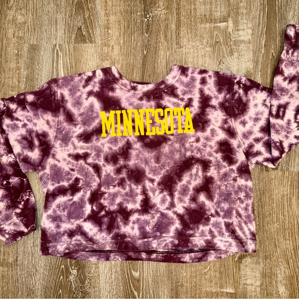 Minnesota Tie-Dye Long-Sleeve Crop
